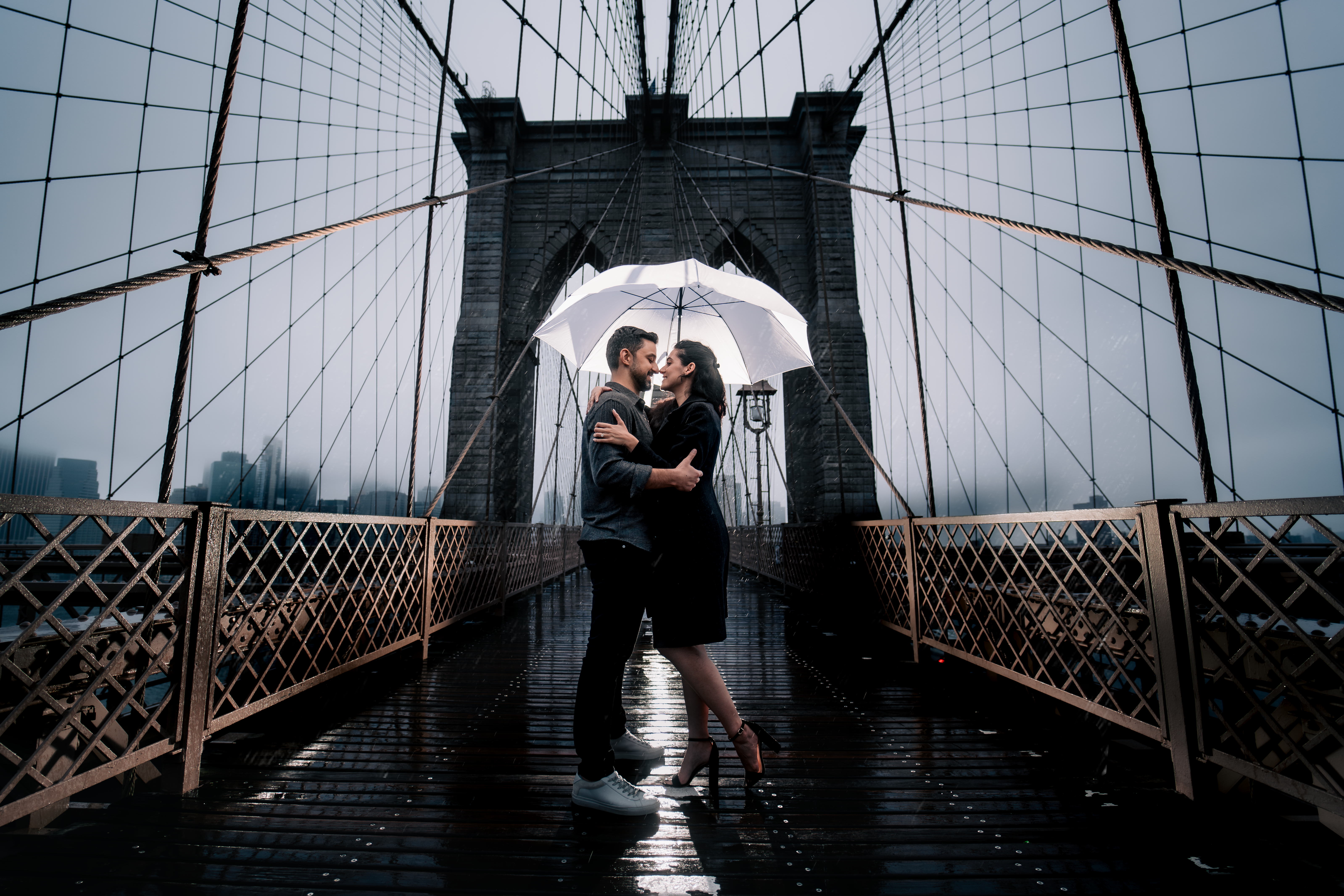 Guide to Stunning Engagement Photos: Ideas & Hacks