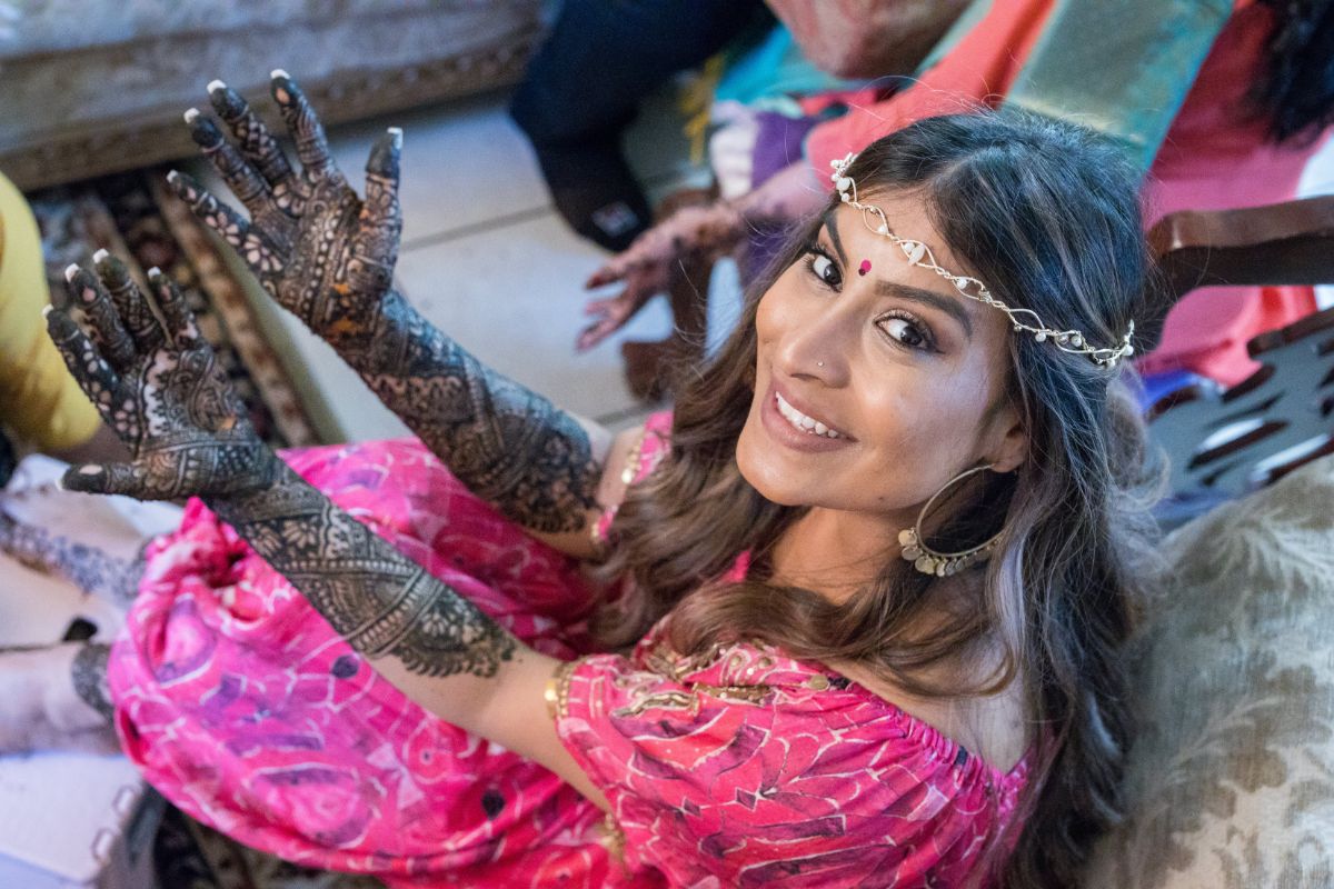 Ptaufiq-Indian-wedding-photography-boston-Woburn Hilton-Mehndi