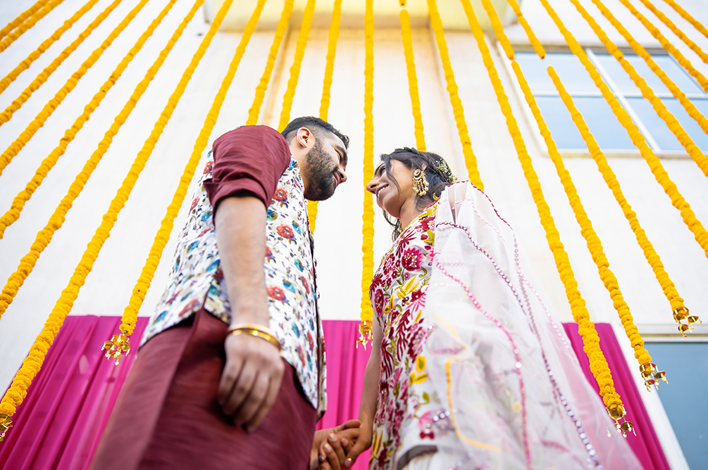 Indian-Wedding-Photography-Destination-Wedding-India-The Fern Hotels & Resorts-Mehndi 3