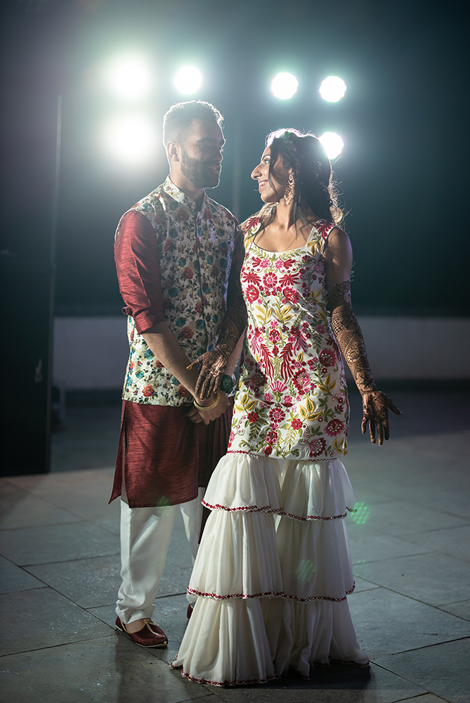 Indian-Wedding-Photography-Destination-Wedding-India-The Fern Hotels & Resorts-Mehndi 7