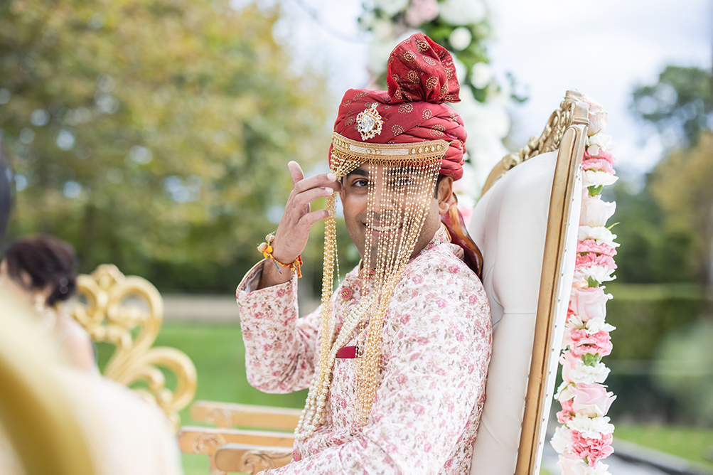 Indian-Wedding-Photography-Destination-Wedding-Huntington New York-Oheka Castle-Baraat 3