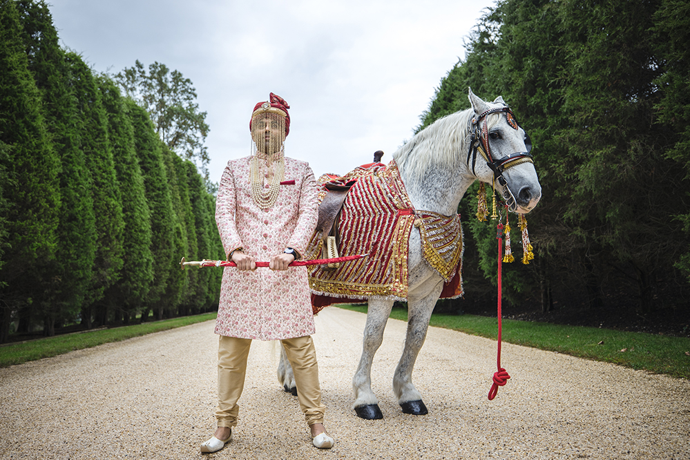 Indian-Wedding-Photography-Destination-Wedding-Huntington New York-Oheka Castle-Baraat 5