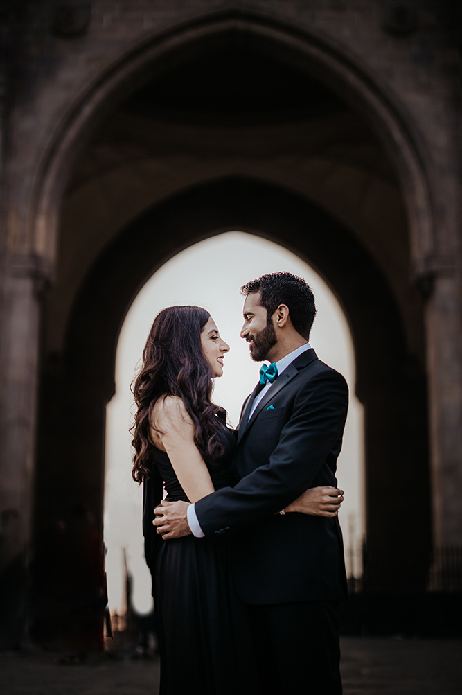 Indian-Wedding-Photography-Destination-Wedding-India-Elephanta Island-Gateway of India-Engagement 8