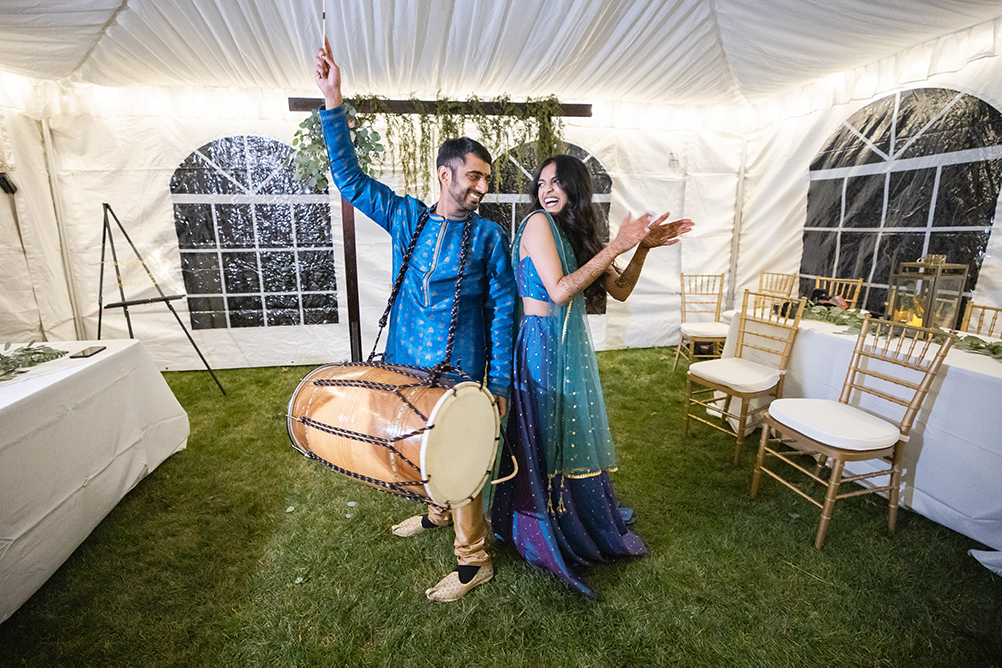 Indian-Wedding-Photography-Destination-Wedding-United States-Groton-Massachusetts-Mehndi 6