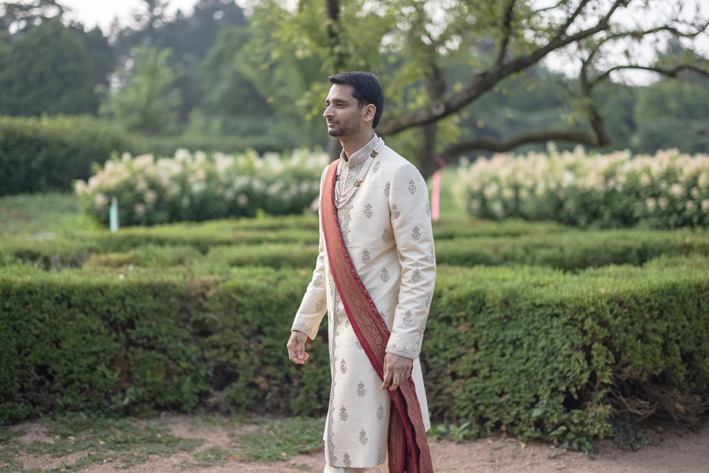 Indian Wedding-First Look-Double Tree Esplanade Lakes9