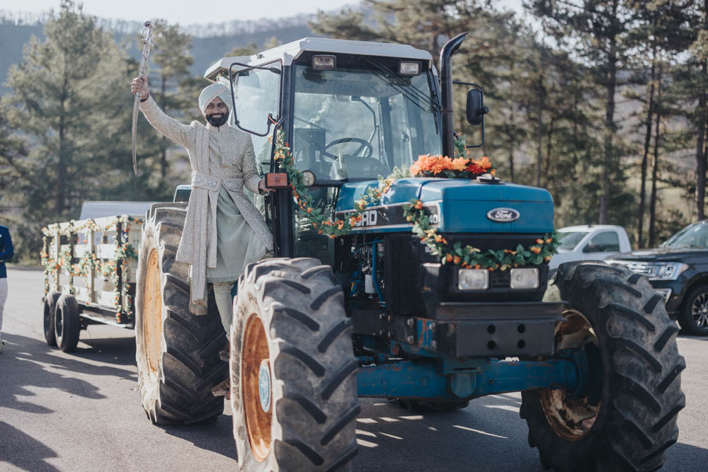 Indian-Wedding-Photography-Boston-PTaufiq-Chestnut Ridge- Baraat 1