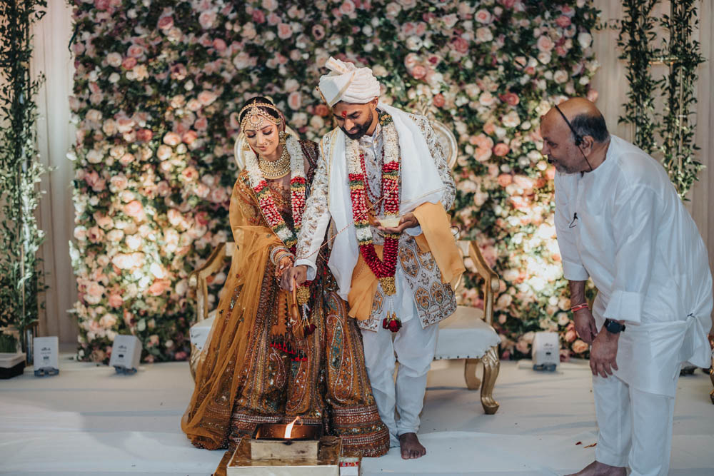 Indian-Wedding-Photography-Boston-PTaufiq-The Westin Chicago Lombard- Ceremony 10