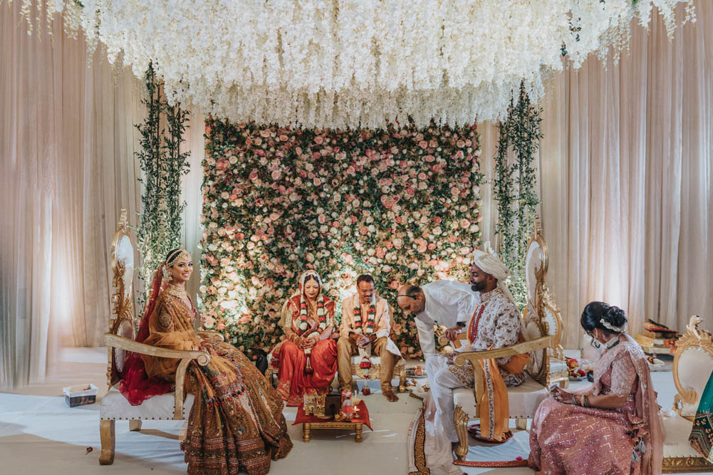 Indian-Wedding-Photography-Boston-PTaufiq-The Westin Chicago Lombard- Ceremony 5