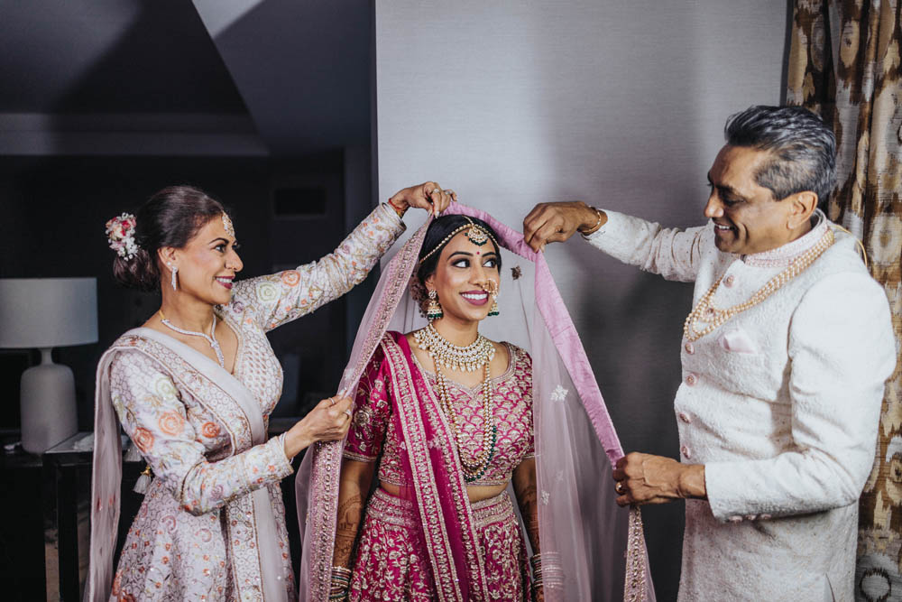 Indian Wedding Photography-Preparation-Ptaufiq-Hilton Columbus at Easton 5