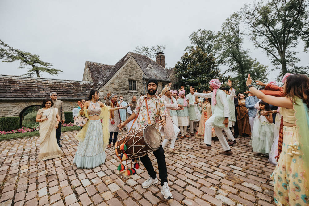 Indian Wedding Photography-Baraat-Boston-Ptaufiq-Chicago Marriott Southwest at Burr Ridge 9