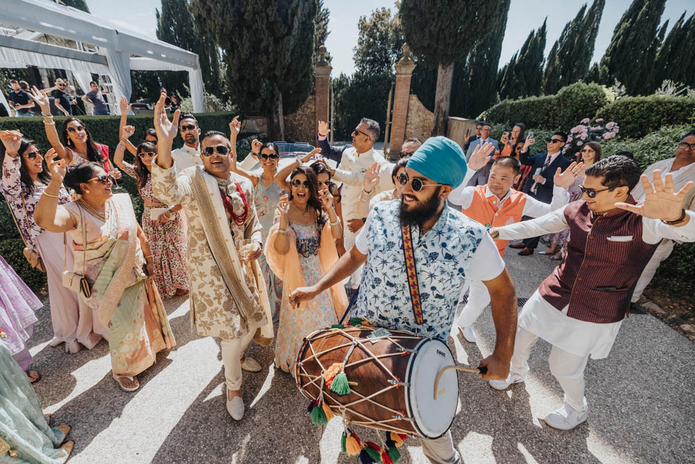 Indian Wedding Photography-Baraat-Boston-Ptaufiq-Como Castello Del Nero 6