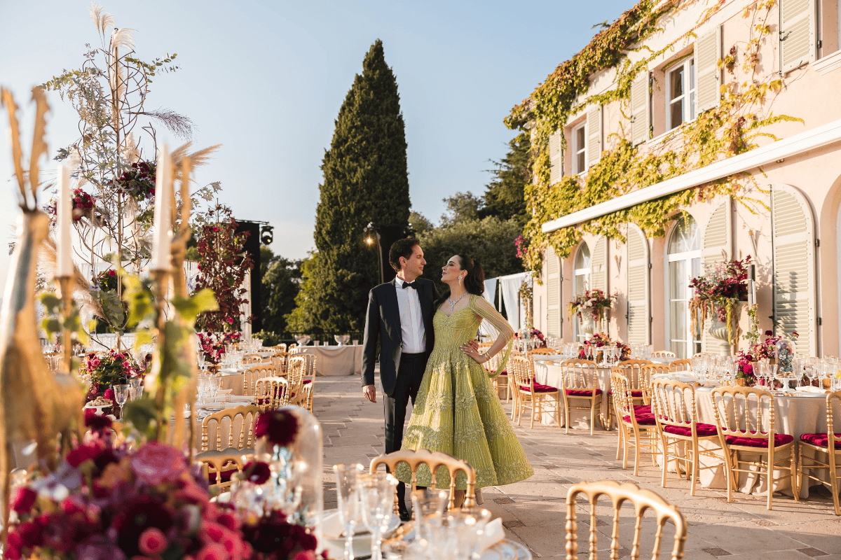 Elegant wedding venue decoration by Ali Bhaktar Designs