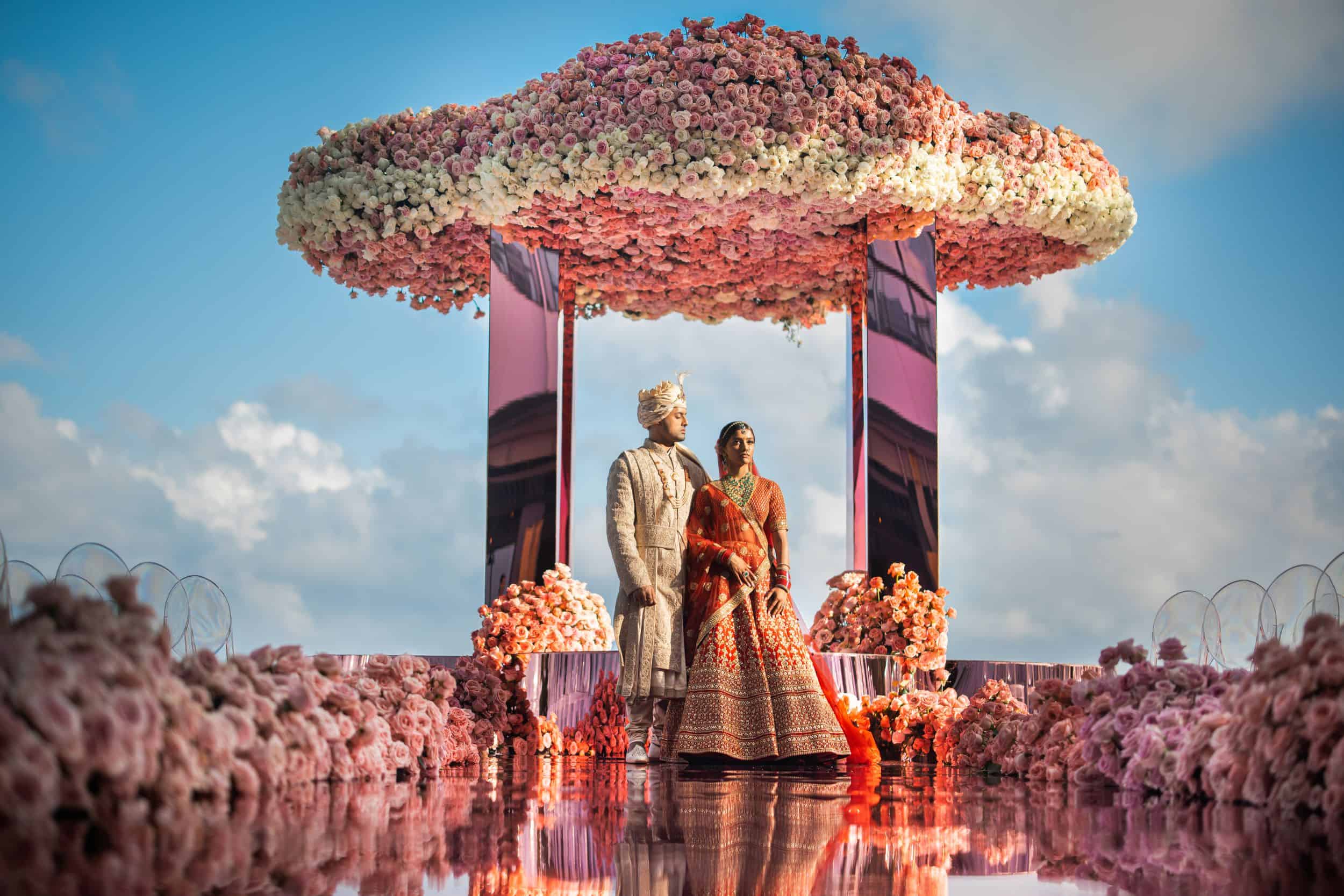 Luxury-wedding-decor-by- MalaEvents-Waldorf-Astoria-Cancun-Captured-by-P.-Taufiq-Photography2