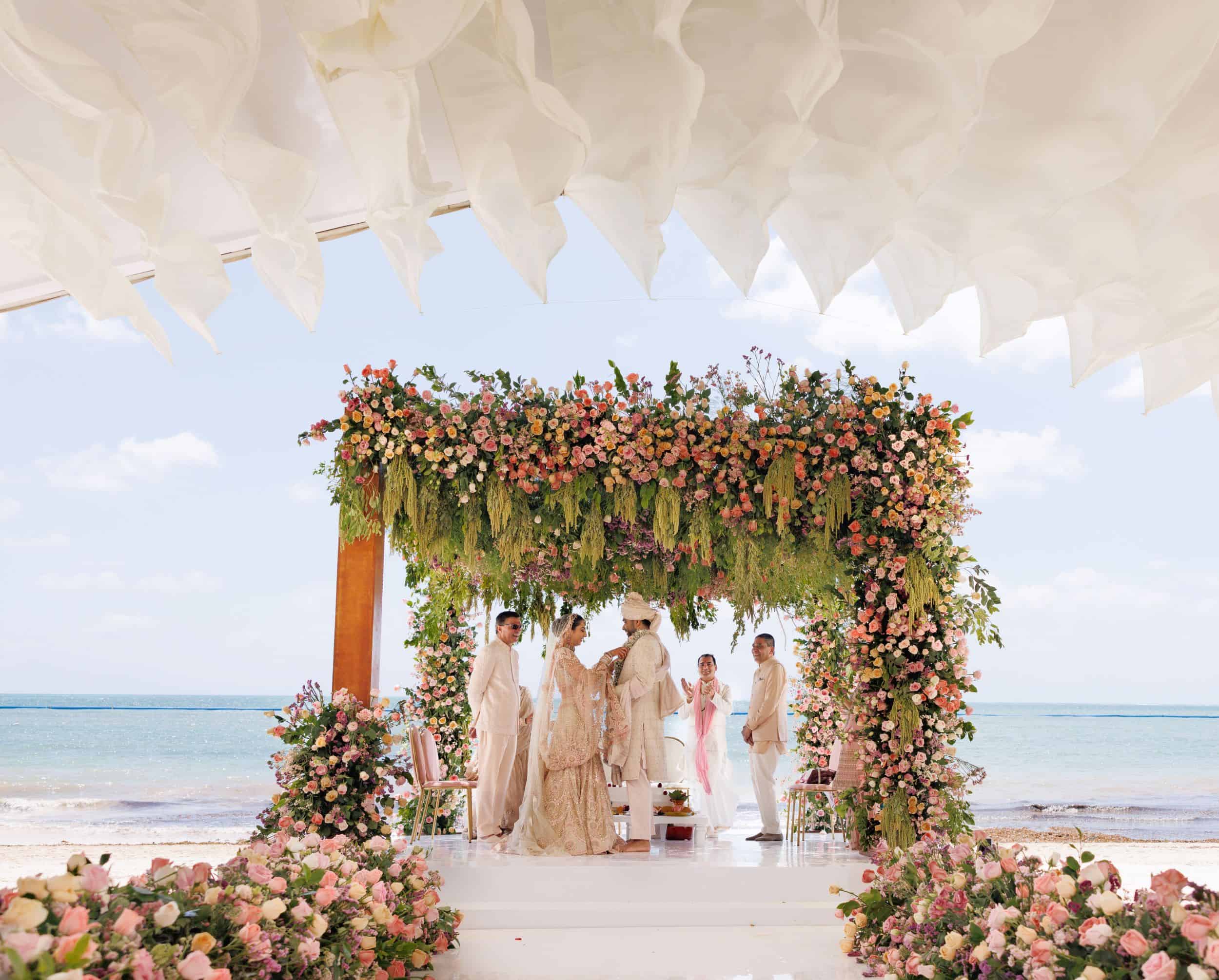 Luxury-wedding-decor-by- MalaEvents at Moon Palace Riviera Maya, Cancun- Captured-by-P.-Taufiq-Photography3