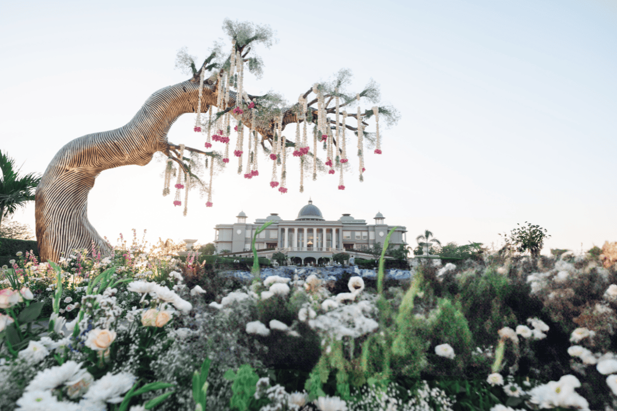 Gorgeous décor with flowers and lighting for a luxury Indian wedding planned by A3Cube Events India, photographed by Ptaufiq Photography.